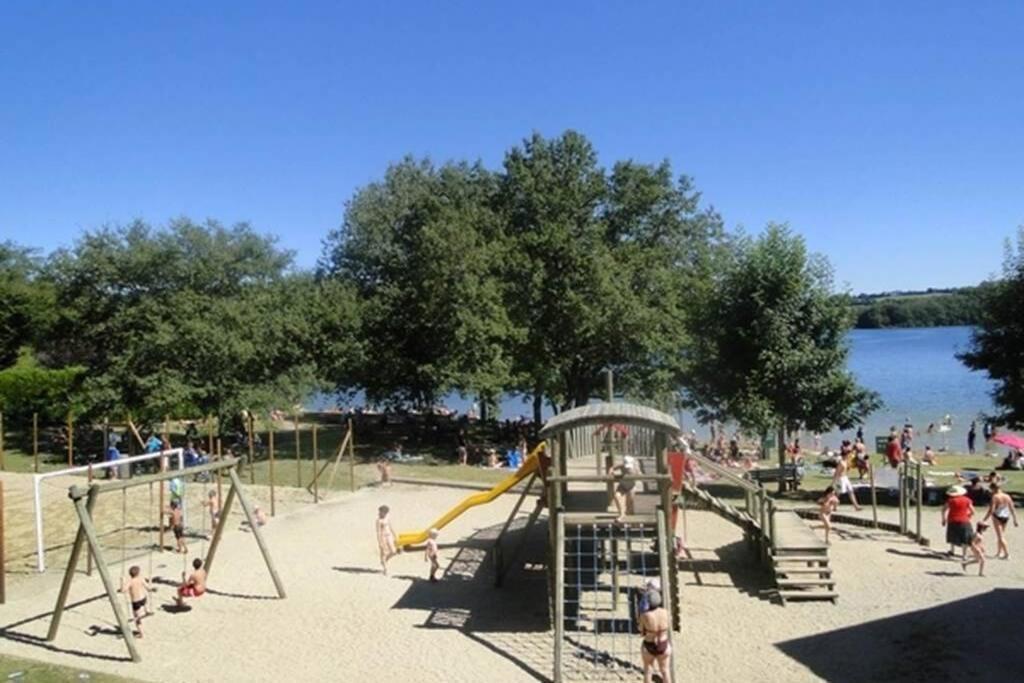 T 2 Dans Village Vacances 3 *** A Saint Geniez 2 Piscines Chauffee Pierrefiche  エクステリア 写真